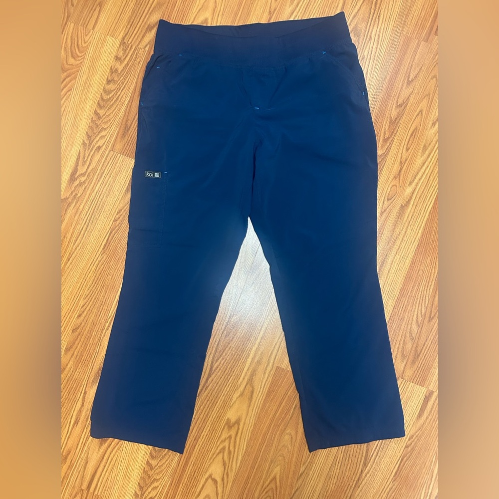 Women’s Navy Blue Koi Scrub Pants